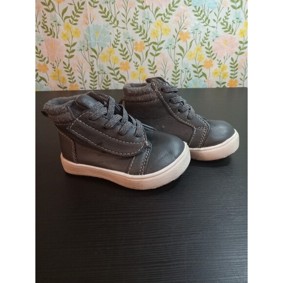 🌍5/$10🌏 Wonder Nation Size 4 High Top Sneakers - Picture 2 of 11